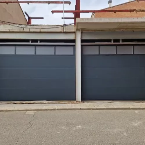 Obra terminada de puerta de garaje