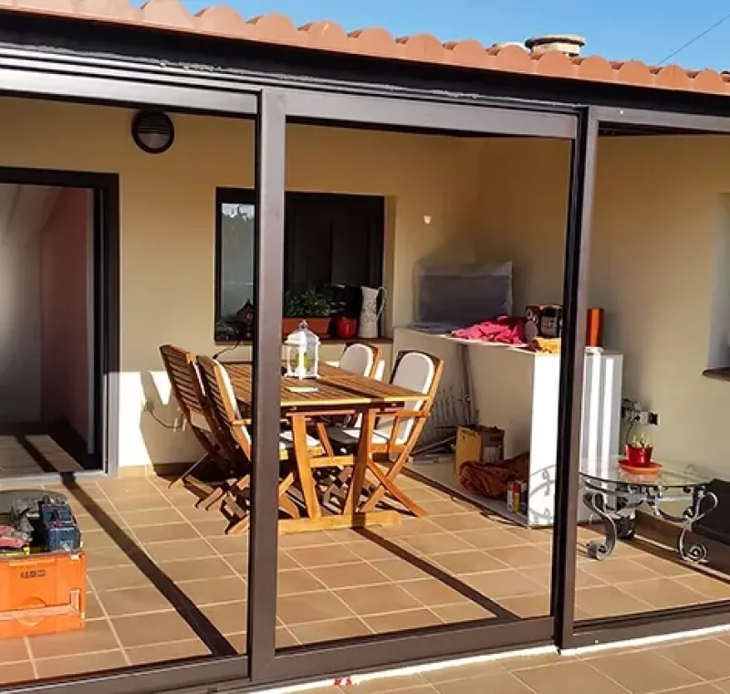 Trabajo de aluminio terminado en Navàs