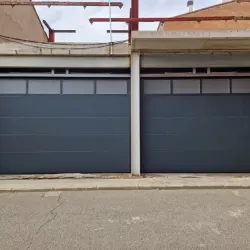 Obra terminada de puerta de garaje